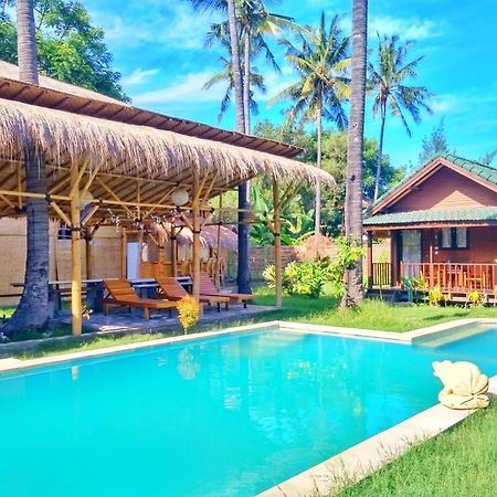 Oasi Bungalows Hotel Gili Air Buitenkant foto