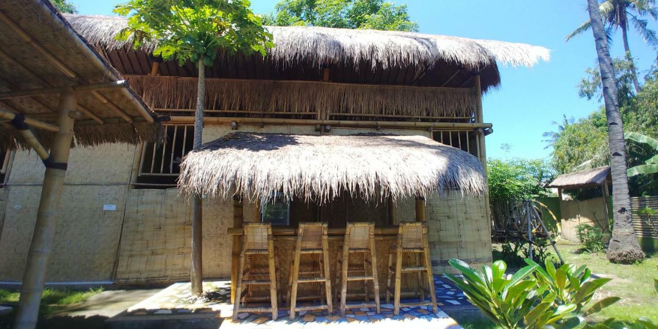 Oasi Bungalows Hotel Gili Air Buitenkant foto