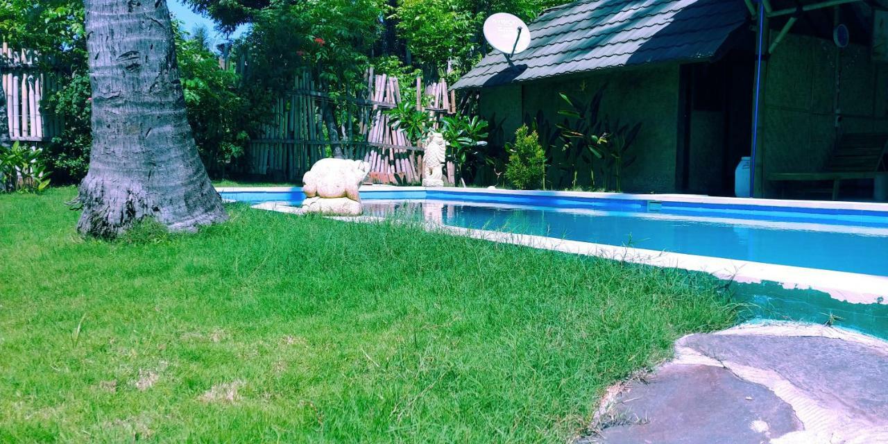 Oasi Bungalows Hotel Gili Air Buitenkant foto