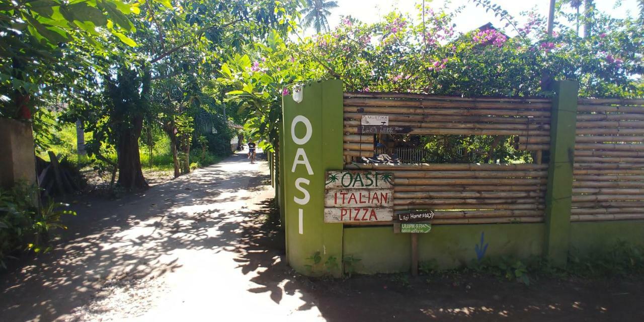 Oasi Bungalows Hotel Gili Air Buitenkant foto